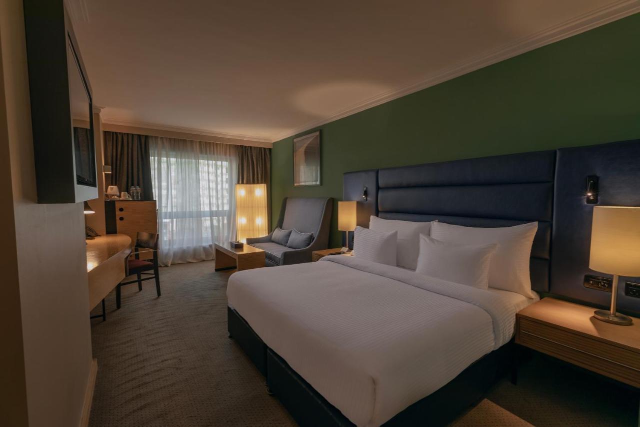 Radisson Blu Hotel, Cairo Heliopolis Екстериор снимка