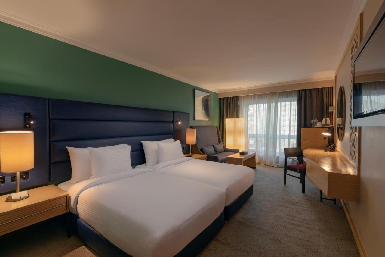 Radisson Blu Hotel, Cairo Heliopolis Екстериор снимка