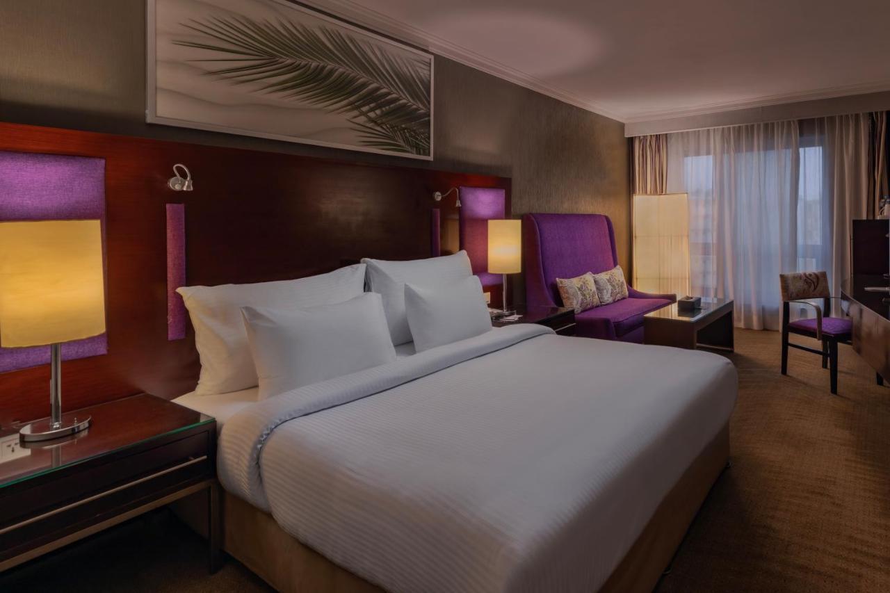 Radisson Blu Hotel, Cairo Heliopolis Екстериор снимка