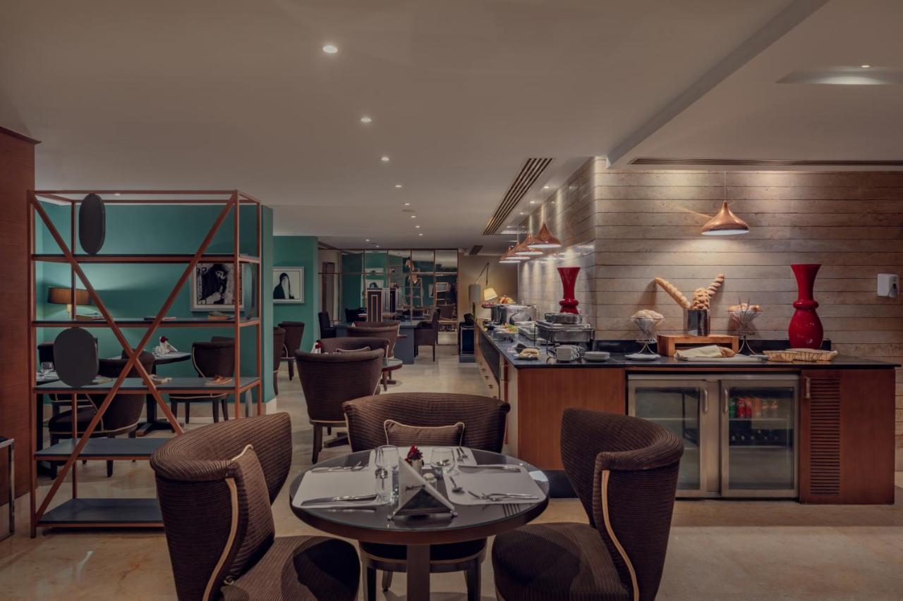 Radisson Blu Hotel, Cairo Heliopolis Екстериор снимка