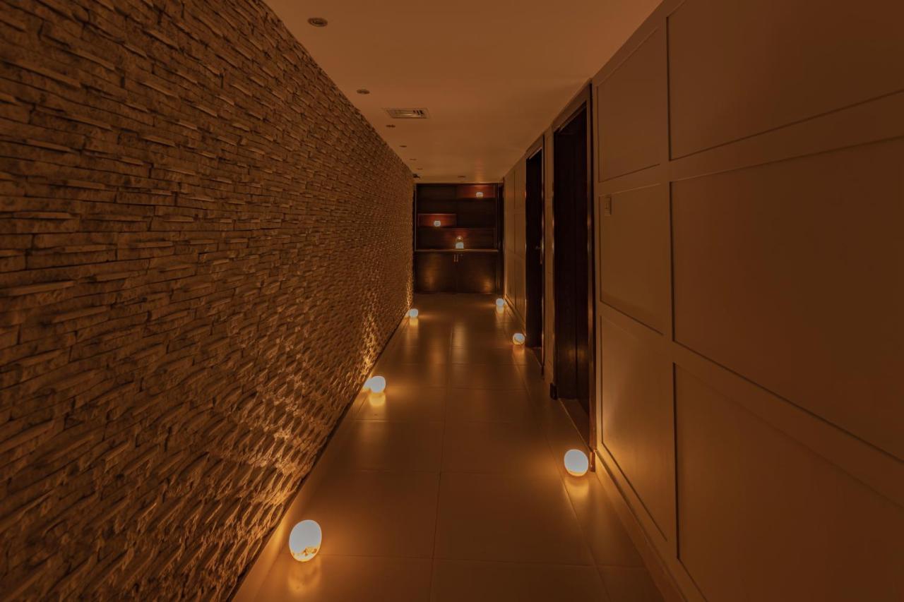 Radisson Blu Hotel, Cairo Heliopolis Екстериор снимка