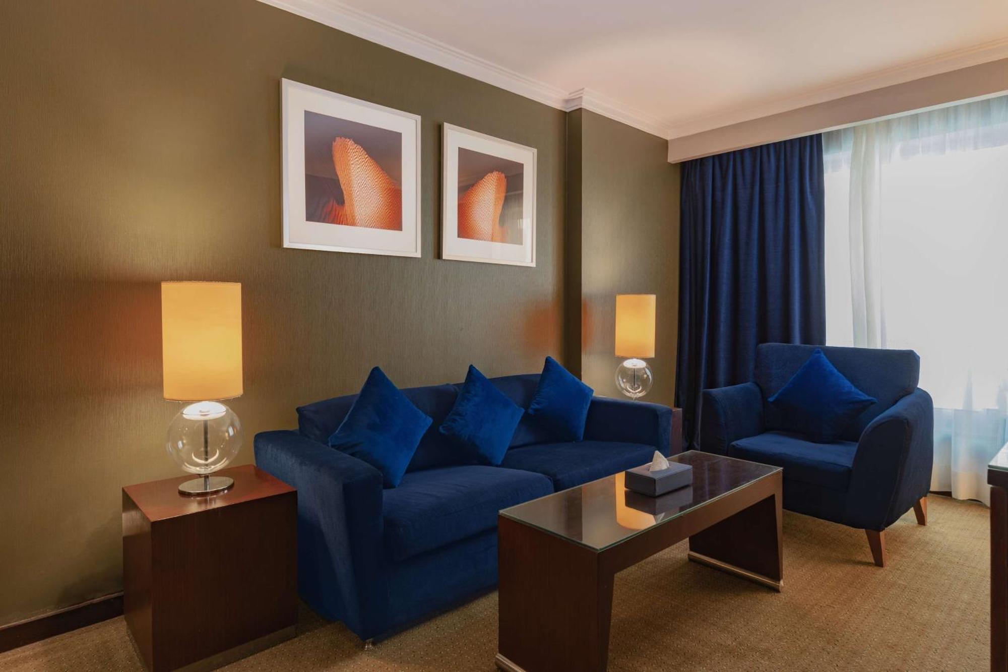 Radisson Blu Hotel, Cairo Heliopolis Екстериор снимка