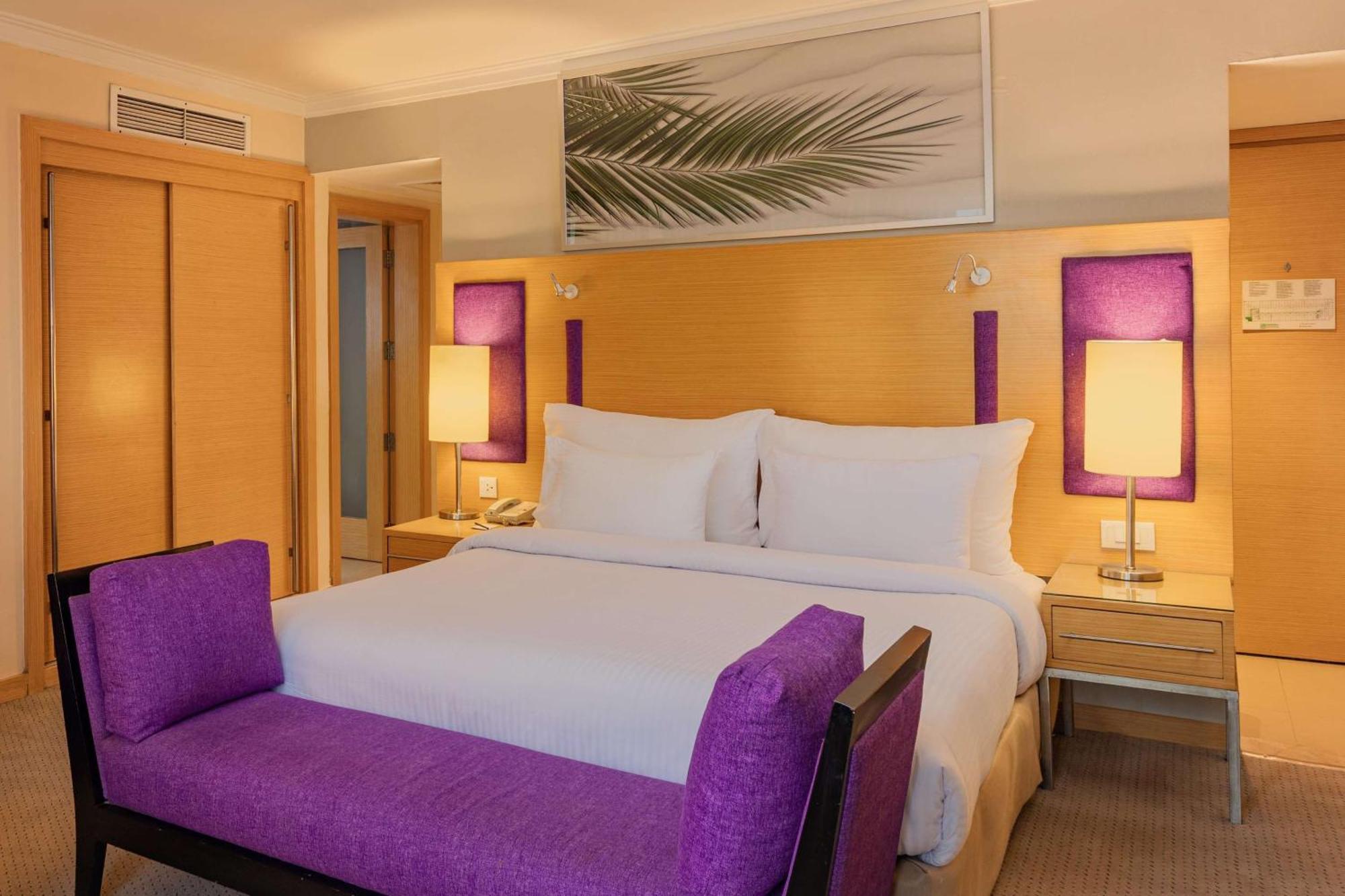 Radisson Blu Hotel, Cairo Heliopolis Екстериор снимка