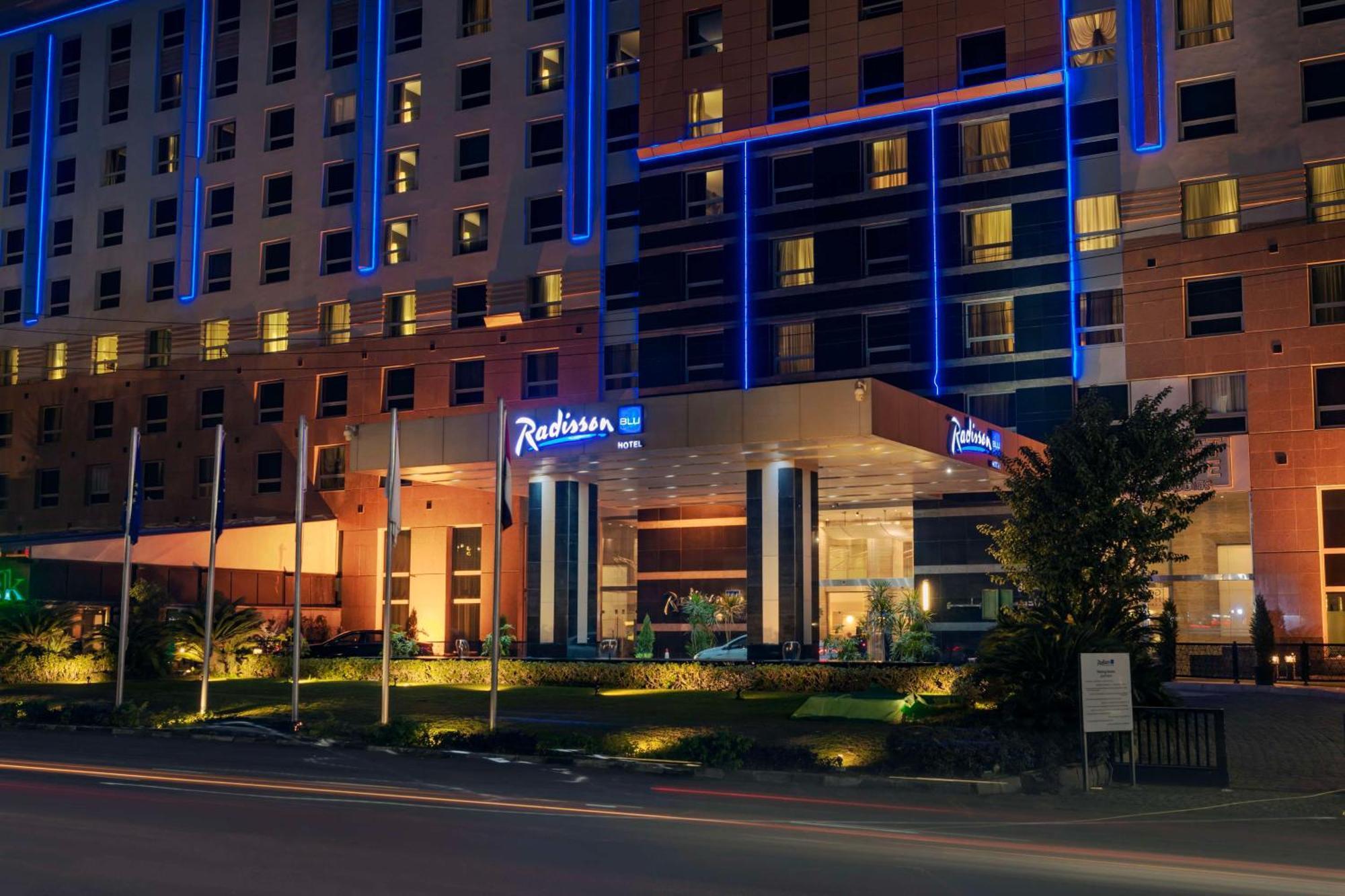 Radisson Blu Hotel, Cairo Heliopolis Екстериор снимка