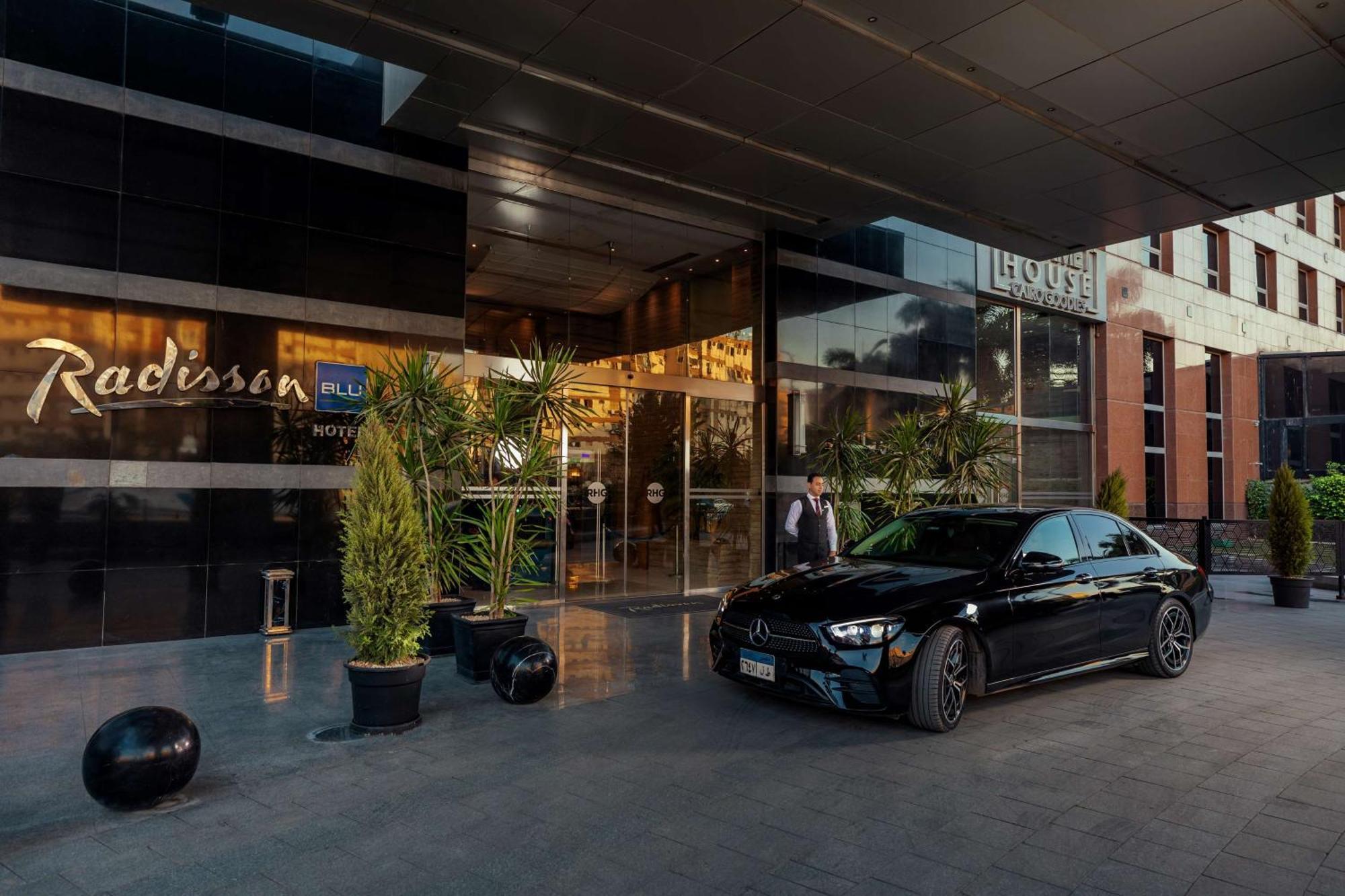 Radisson Blu Hotel, Cairo Heliopolis Екстериор снимка