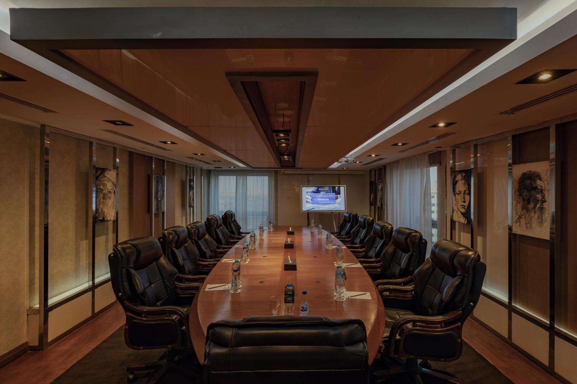Radisson Blu Hotel, Cairo Heliopolis Екстериор снимка